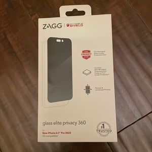 iPhone screen protector ZAGG for New IPhone 6.1” Pro 2022 (5G compatible)